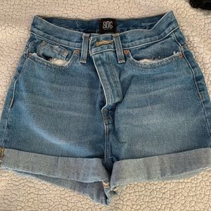 highrise mom shorts